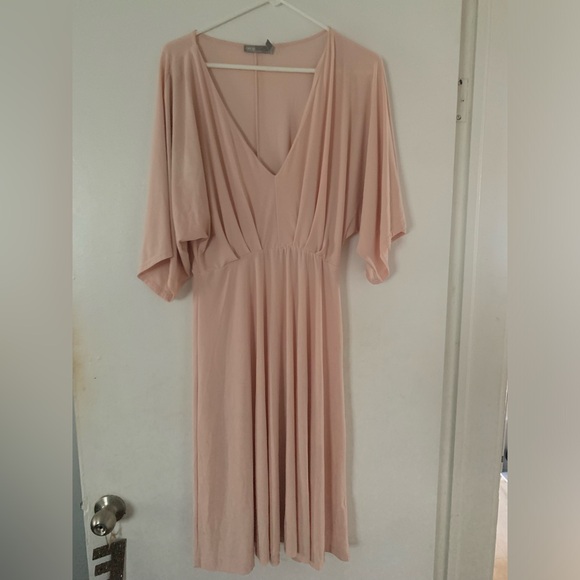 ASOS Angel Sleeve Peach Midi dress SIZE 8 - Picture 2 of 2